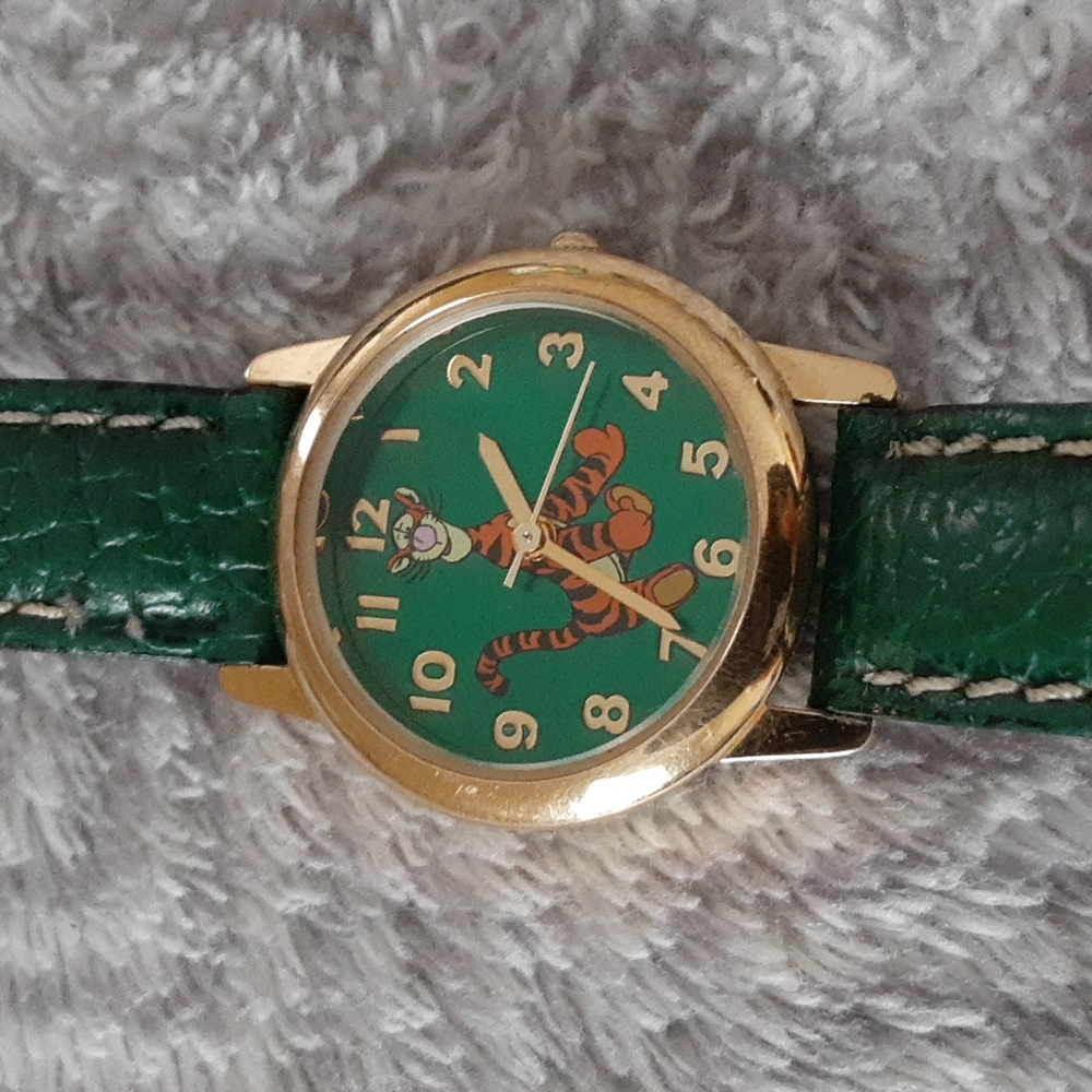 Vintage Exclusive for Disney Store Tigger Watch w Leather Band